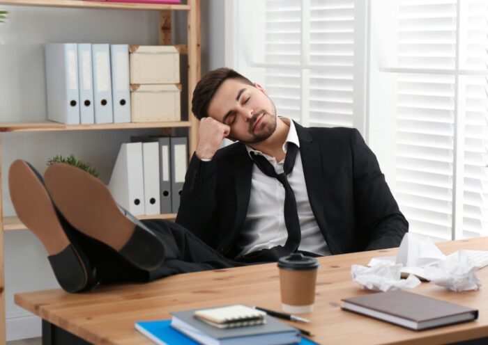 8 bad habits to fast-track your career
